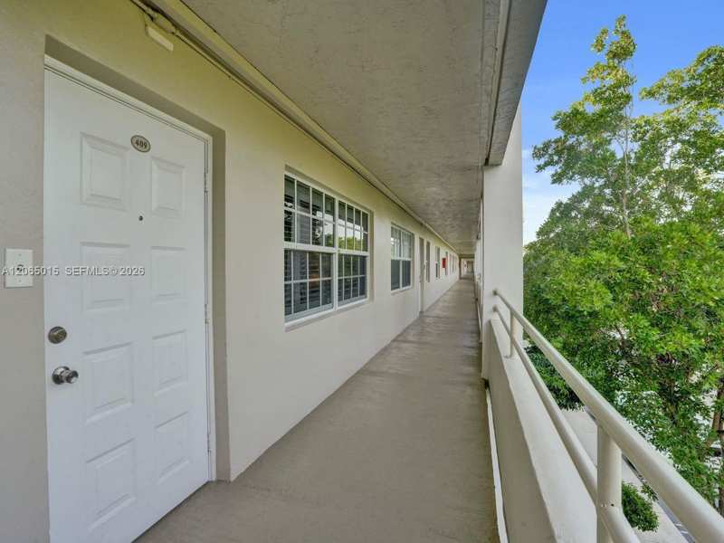 808 Cypress Blvd # 409, Pompano Beach FL 33069