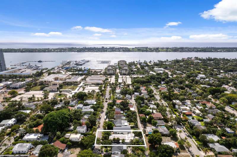 526 38TH Street, West Palm Beach FL 33407