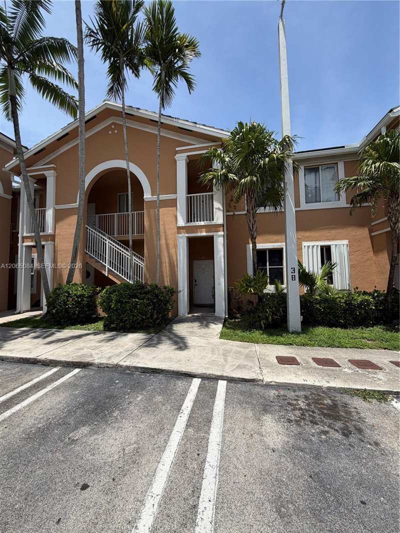 7130 NW 177th St # 8, Hialeah FL 33015