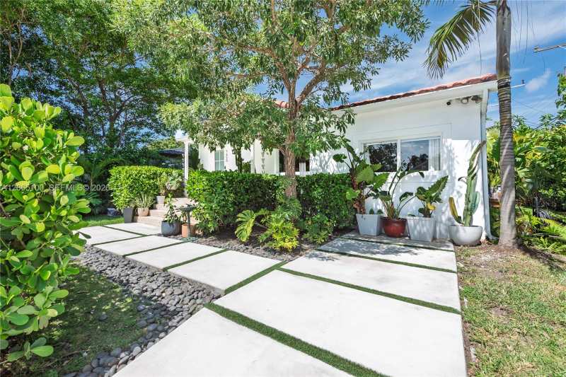 1450 SW 20th Ave, Miami FL 33145