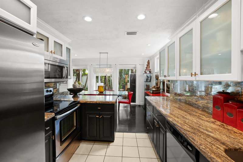 7 Middlesex Drive, Wilton Manors FL 33305