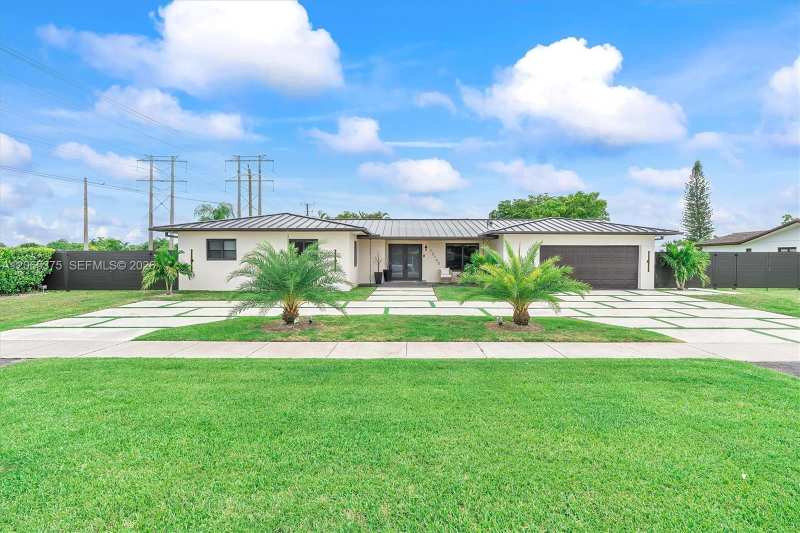 13140 SW 112th Ave, Miami FL 33176