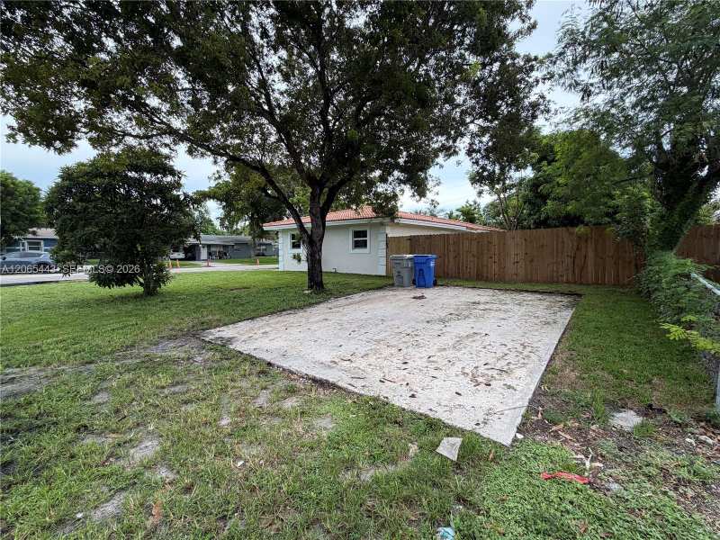 110 NE 17th Ct, Pompano Beach FL 33060