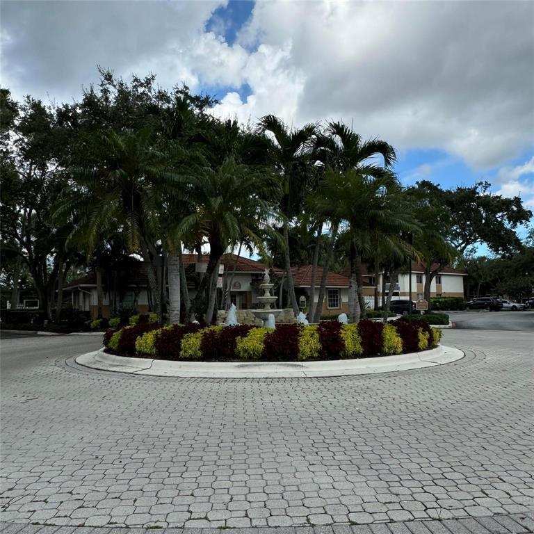 712 NW 92nd Avenue, Plantation FL 33324
