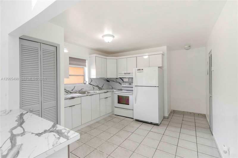 642 E 2nd Ave # A, Hialeah FL 33010