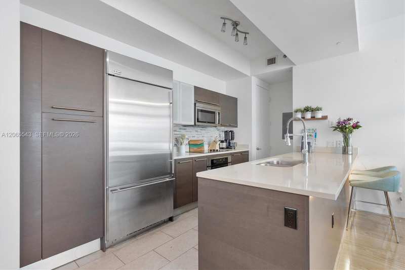 55 SE 6th St # 4305, Miami FL 33131