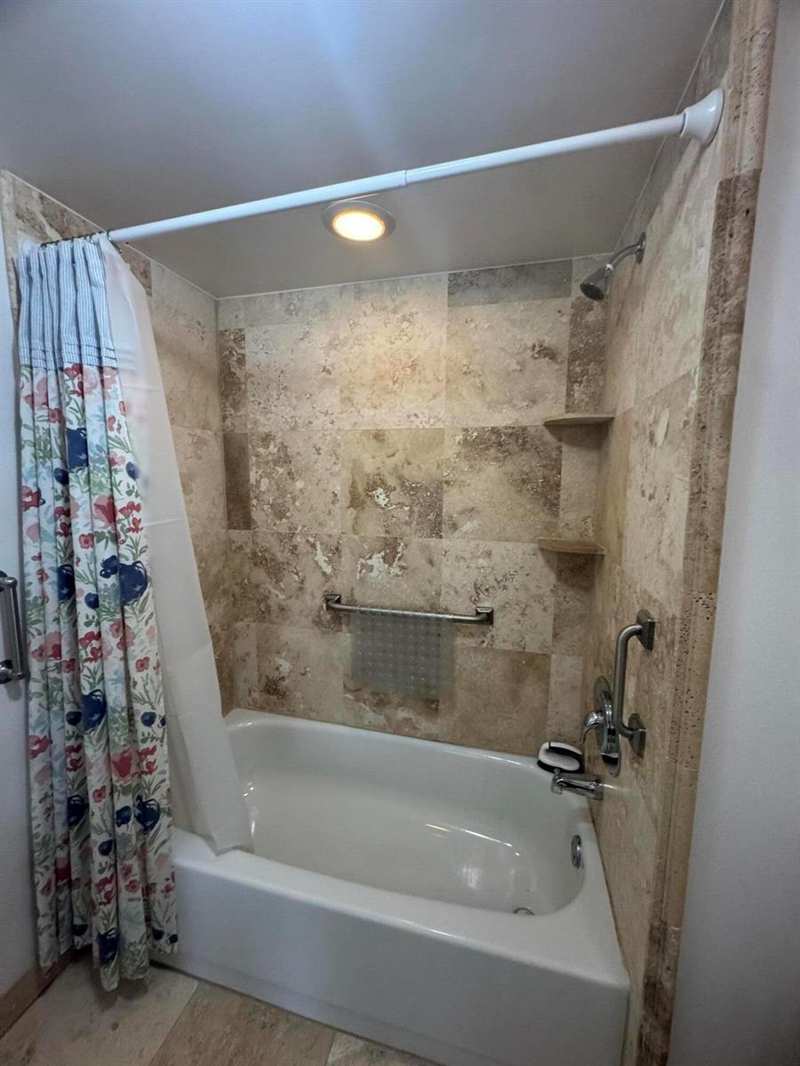 1075 Riverside Drive # 303, Coral Springs FL 33071