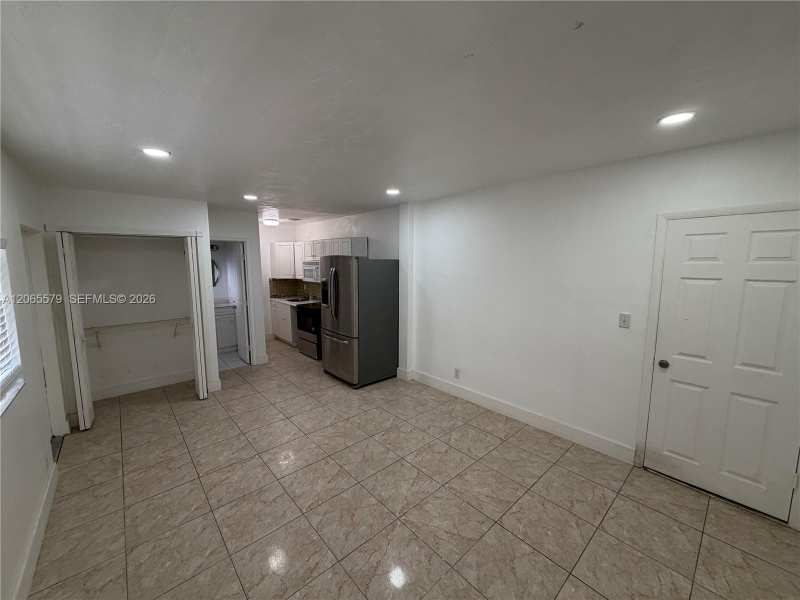 5803 Buchanan St, Hollywood FL 33021