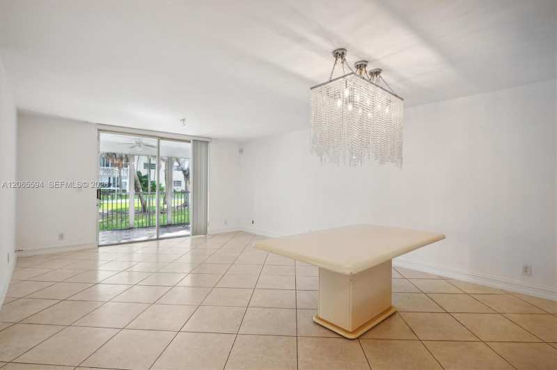 619 NE 14th Ave # 101, Hallandale Beach FL 33009