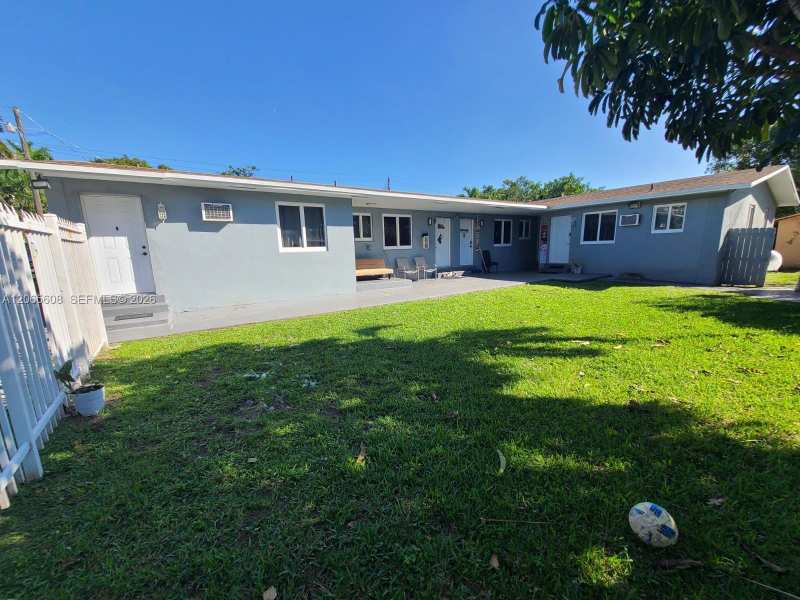 1864 NW 28th St # 2, Miami FL 33142