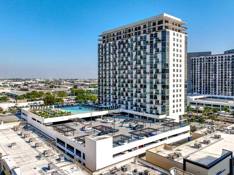 5300 Paseo Blvd # 1807, Doral FL 33166