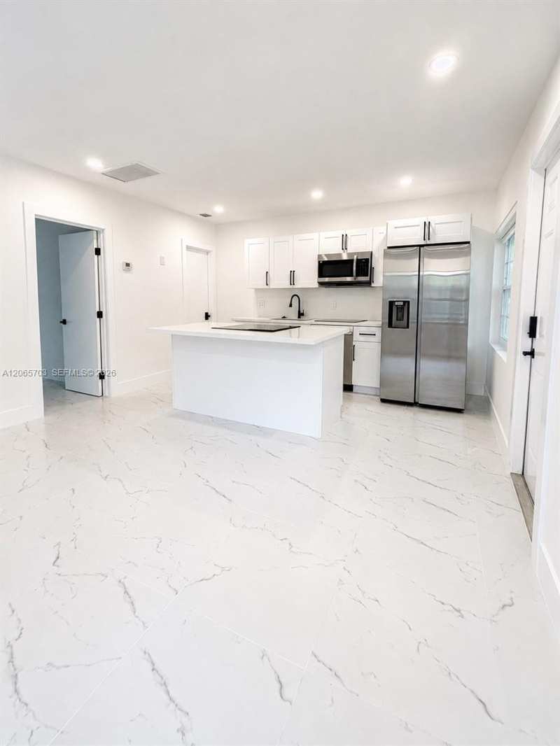 3312 SW 1st Ave # 3312, Miami FL 33145