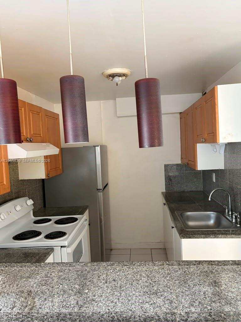 2138 SW 6th St # 102, Miami FL 33135