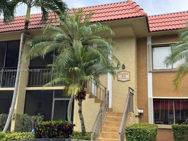301 Lakeview Dr # 102, Weston FL 33326