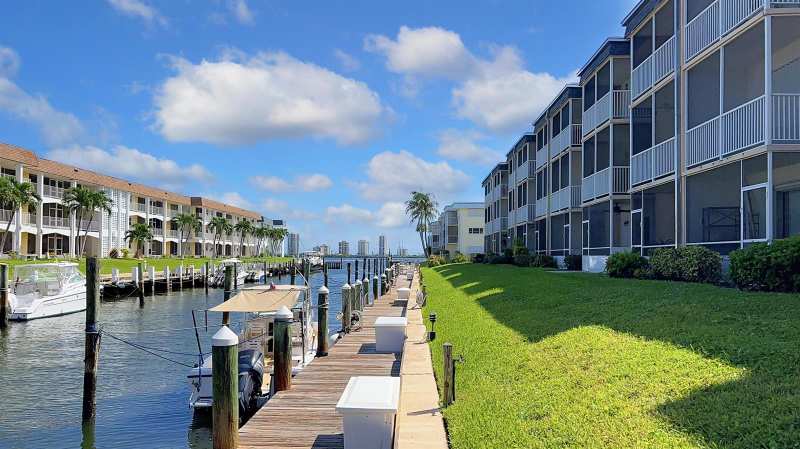 111 Doolen Court # 110, North Palm Beach FL 33408
