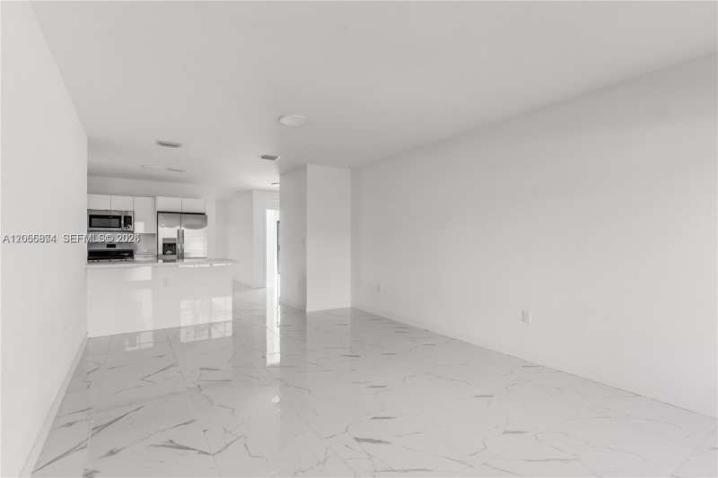 634 SW 7th St, Homestead FL 33030