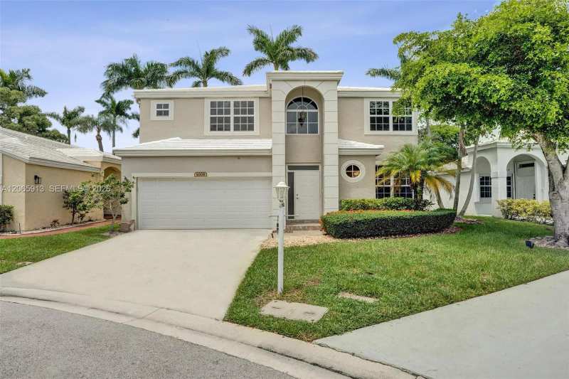 9308 NW 8th Cir, Plantation FL 33324