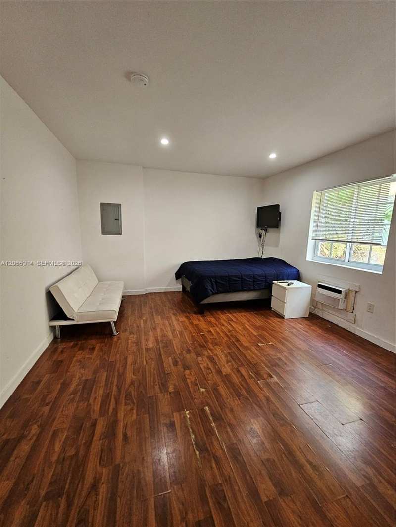 1345 Pennsylvania Ave # 3C, Miami Beach FL 33139