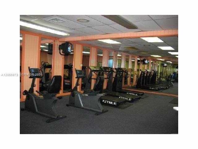 16919 N Bay Rd # 420, Sunny Isles Beach FL 33160