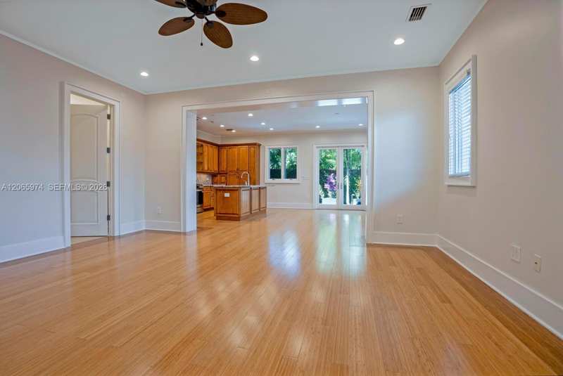 3072 Carter St, Miami FL 33133