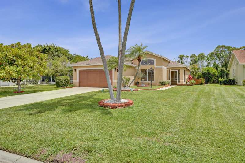 6817 Barnwell Drive, Boynton Beach FL 33437