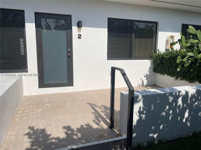 1765 Normandy Dr, Miami Beach FL 33141