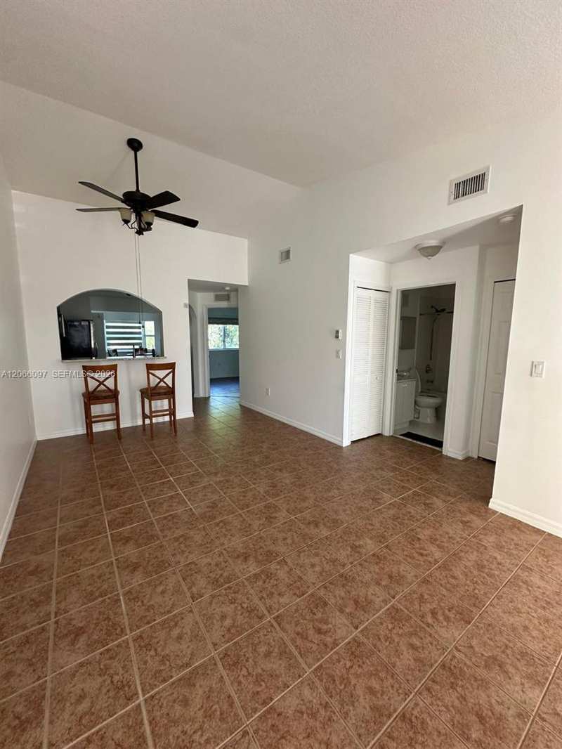 2920 SE 12th Rd # 30, Homestead FL 33035