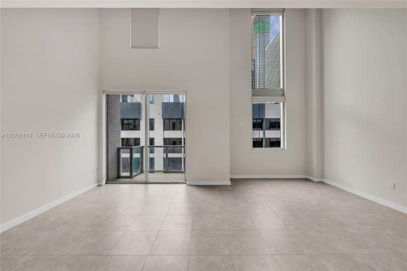 1060 Brickell Ave # 815, Miami FL 33131