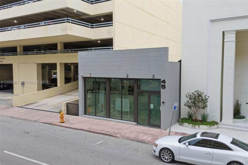 45 Valencia Ave, Coral Gables FL 33134