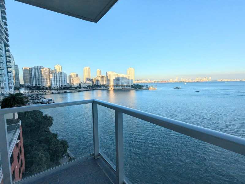 1155 Brickell Bay Dr # 910, Miami FL 33131