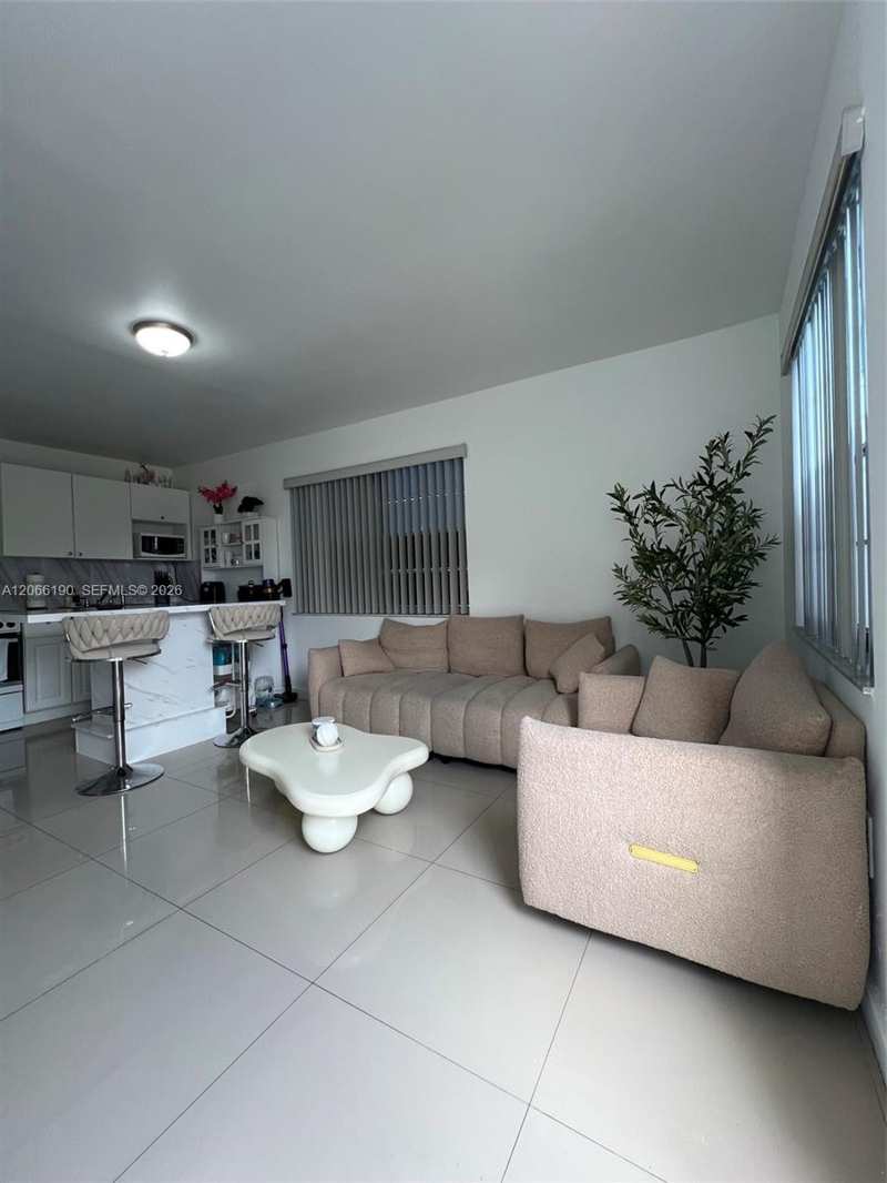 467B E 13th St # 467B, Hialeah FL 33010