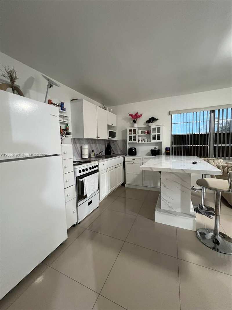 467B E 13th St # 467B, Hialeah FL 33010