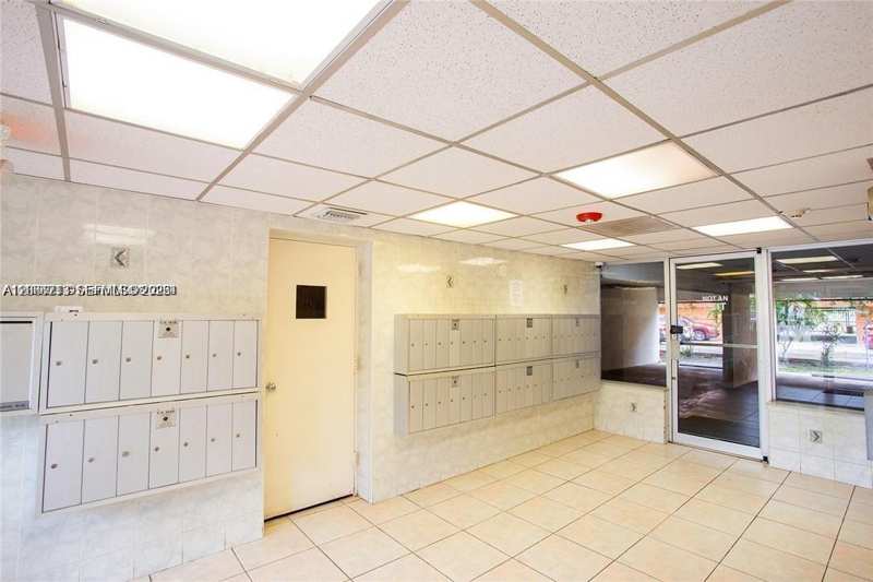 1225 NE 124th St # 28A, North Miami FL 33161