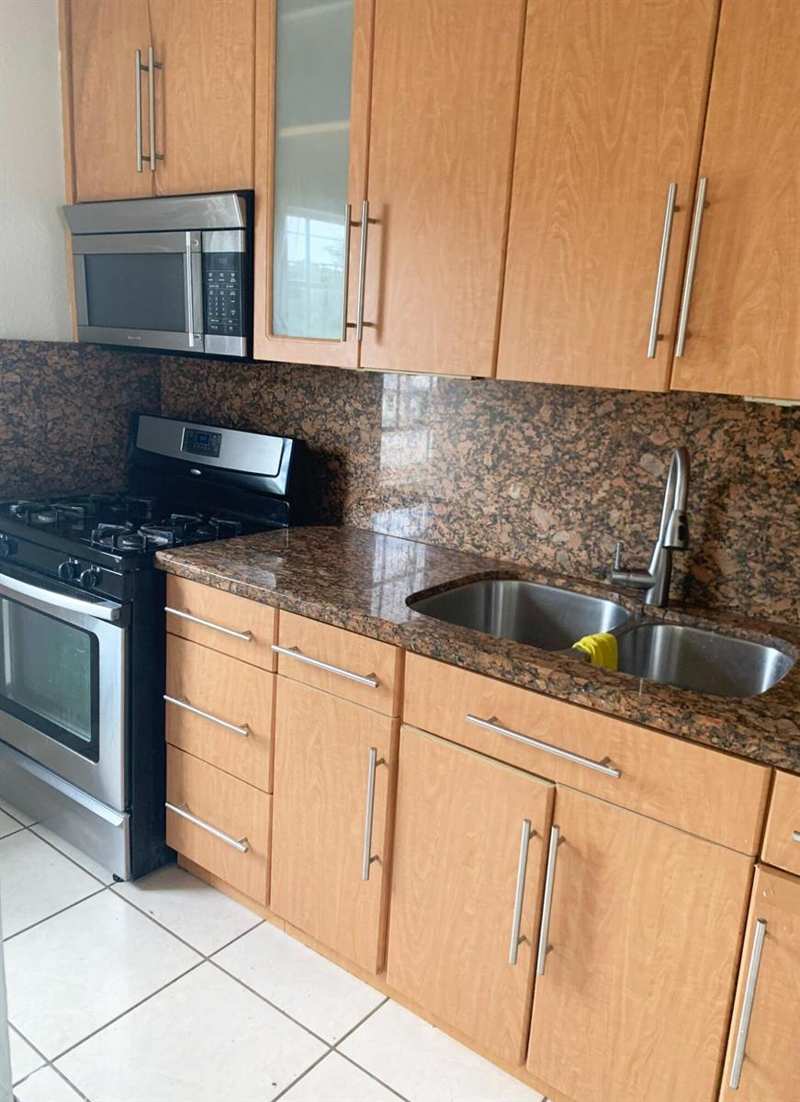 555 SW 16TH Avenue # 15, Miami FL 33135
