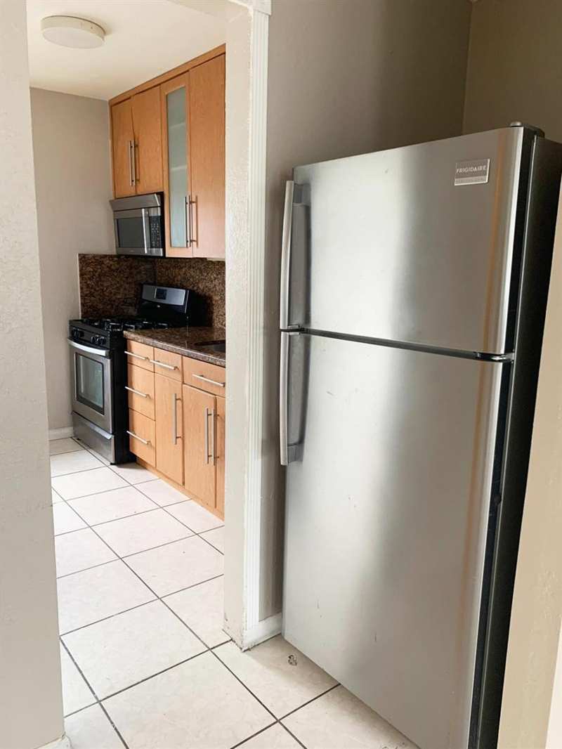 555 SW 16TH Avenue # 15, Miami FL 33135
