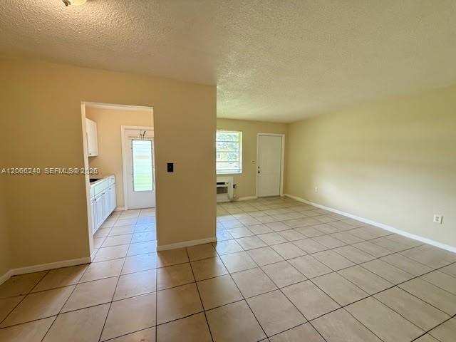 151 NW 164th  St # 2, Miami FL 33169