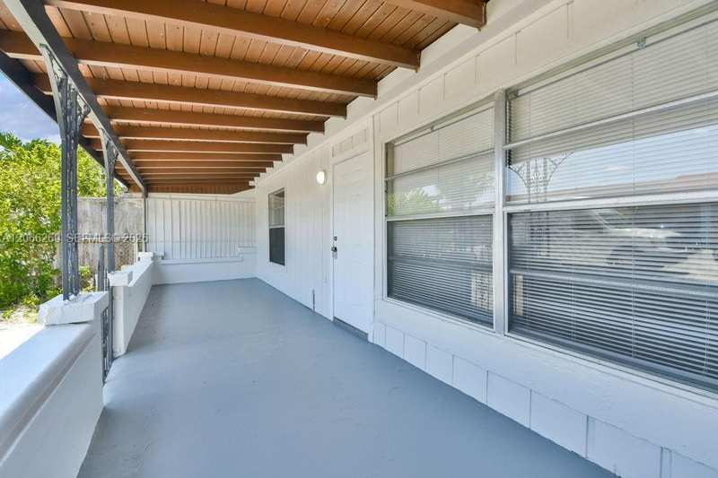 18947 NW 45th Ave # 1, Miami Gardens FL 33055