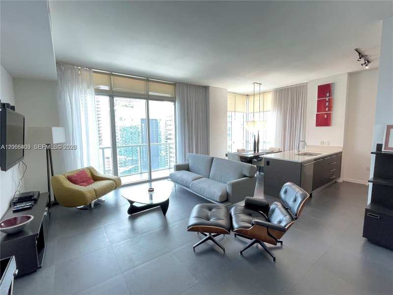 55 SE 6th St # 4102, Miami FL 33131