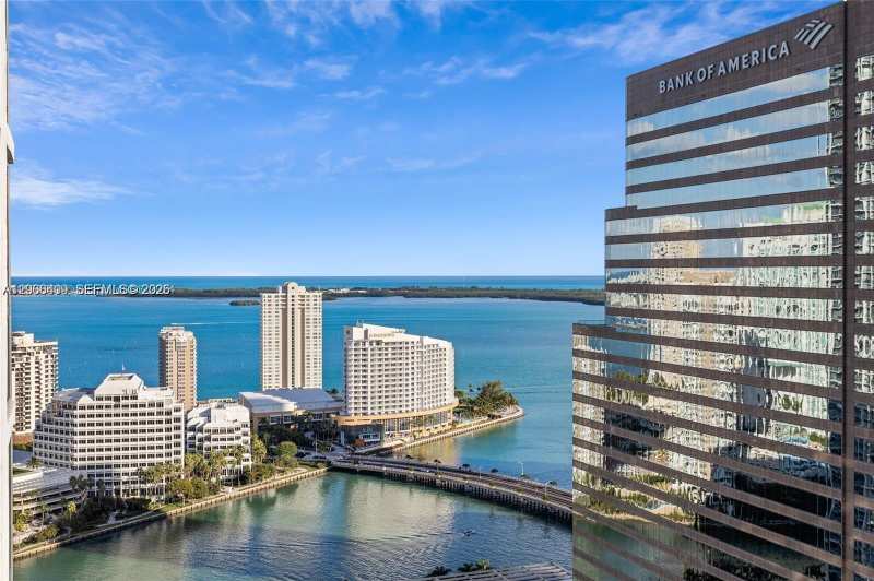 55 SE 6th St # 4102, Miami FL 33131
