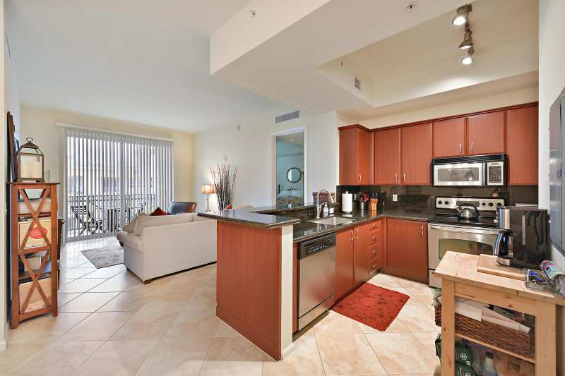 403 S SAPODILLA Avenue # 817, West Palm Beach FL 33401