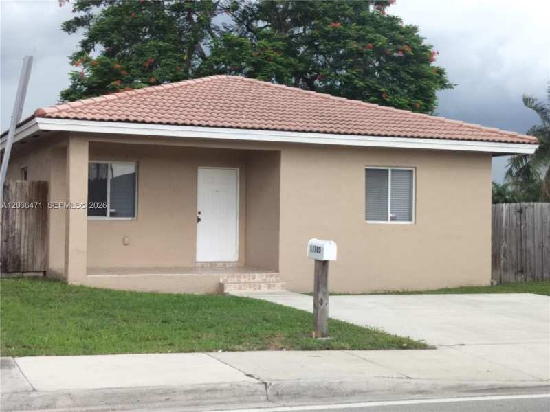 11705 SW 184 ST, Miami FL 33177