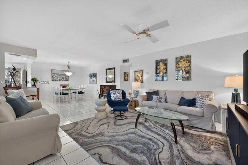 180 NE 12th Ave # 11D, Hallandale Beach FL 33009