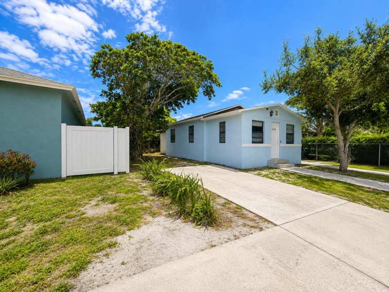 1410 S J Street, FL 33460