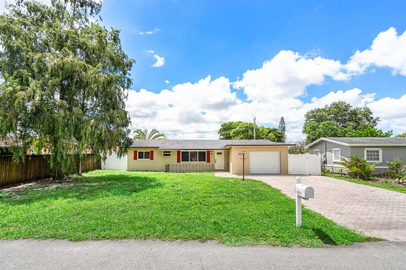 5811 SW 53RD Terrace, Davie FL 33314