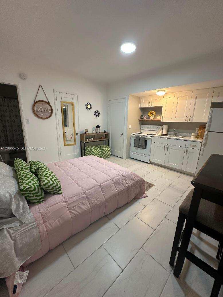 1293 NE 109th St # 3, Miami FL 33161