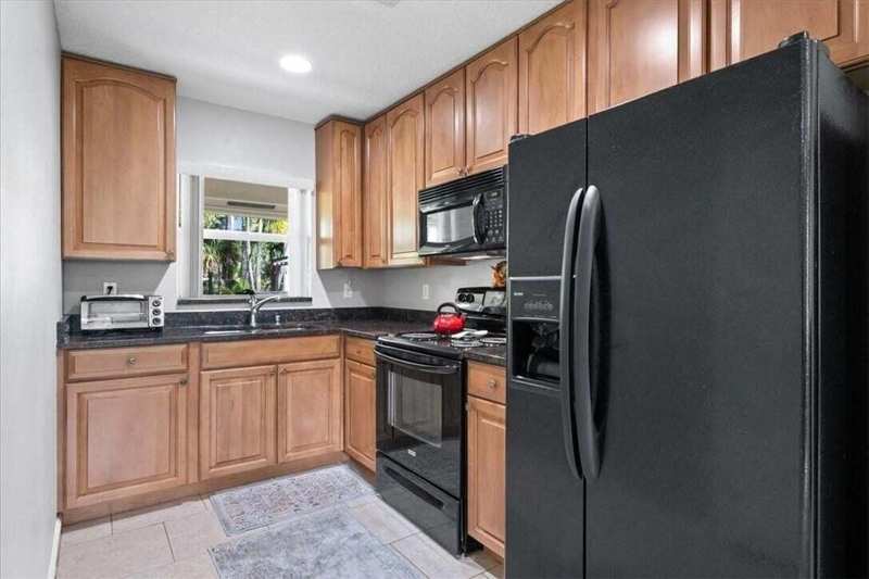 17065 82ND Road N, FL 33470