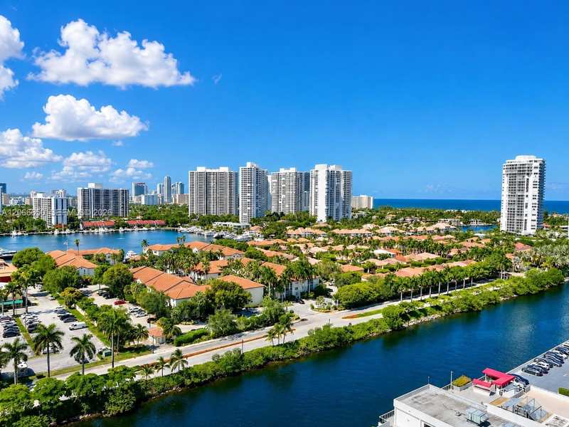 3675 N Country Club Dr # 401, Aventura FL 33180