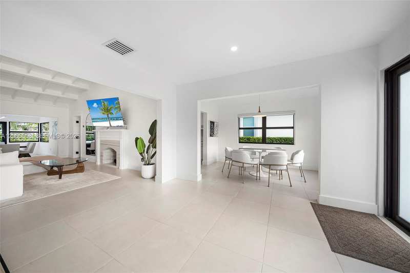 8844 Abbott Ave, Surfside FL 33154
