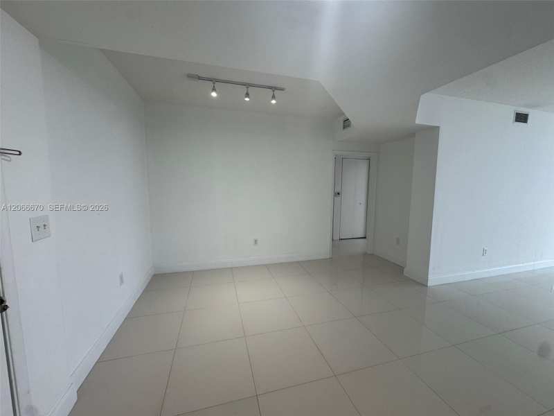18800 NE 29 AV # 1005, Aventura FL 33180