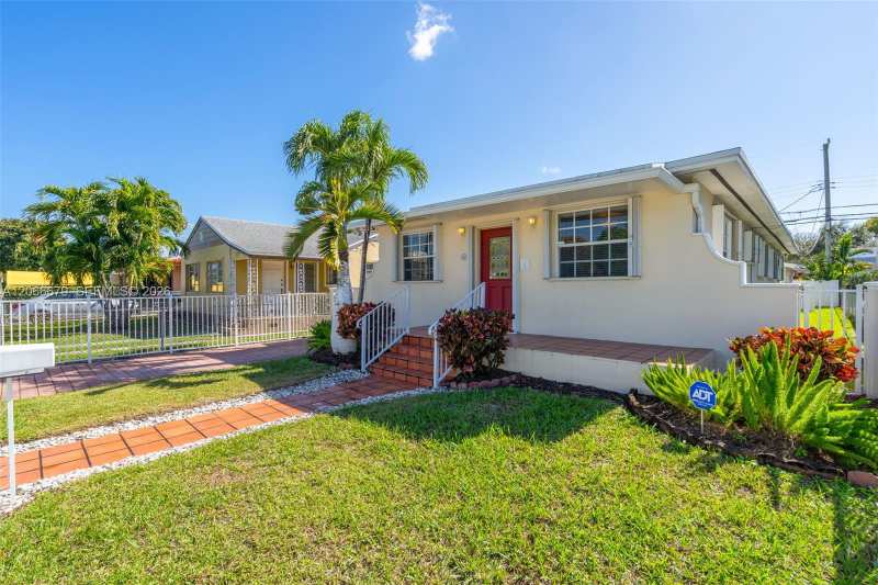 3640 SW 25th St # 1, Miami FL 33133